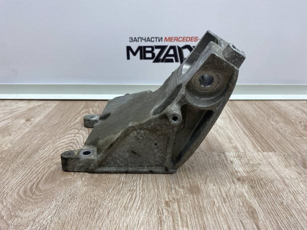 Кронштейн опоры двигателя Mercedes W221 S 221 a2782234304