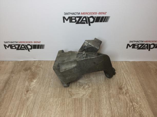 Кронштейн крепления двигателя m272 Mercedes w203 a2722232704