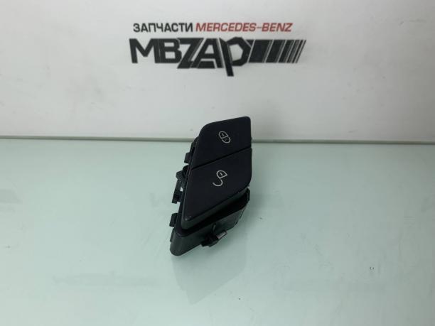 Кнопка блокировки двери левая Mercedes W222 a2229051451