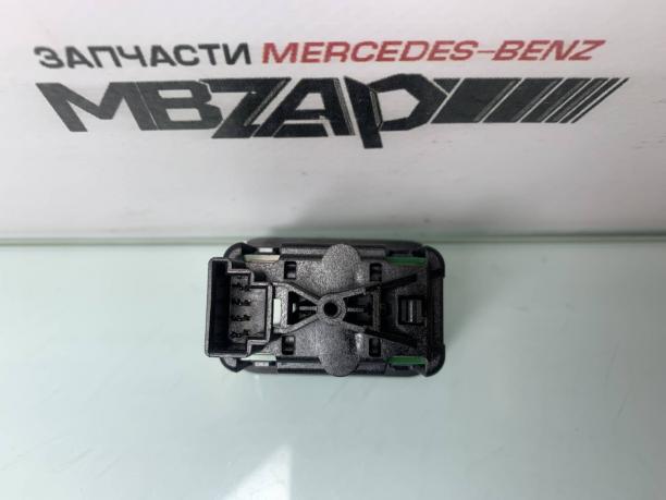 Кнопка стеклоподъемника Mercedes w204 a2048707358