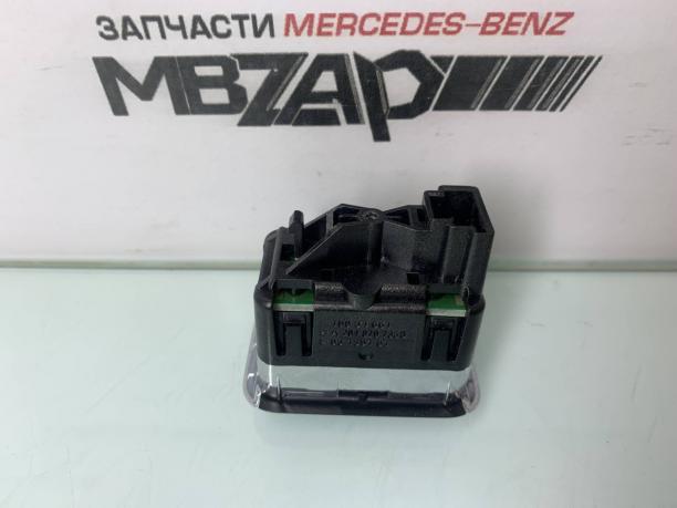 Кнопка стеклоподъемника Mercedes w204 a2048707358