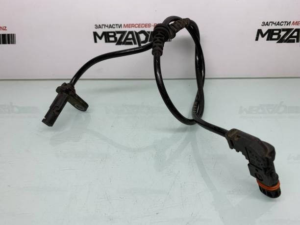 Датчик ABS передний Mercedes W207 a2075400017