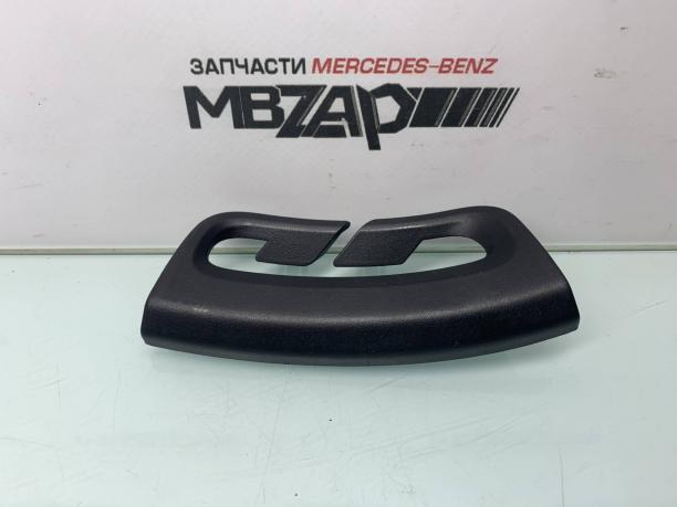 Направляющая ремня центральная Mercedes W222 a2228680122