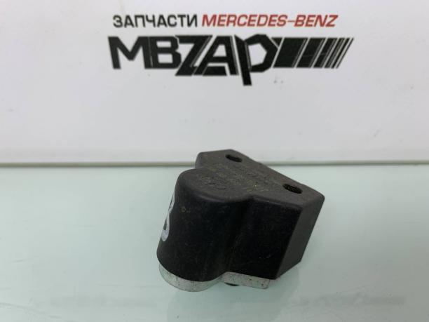 Блок подогрева сидения Mercedes w211 a2118208885