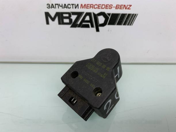 Блок подогрева сидения Mercedes w211 a2118208885