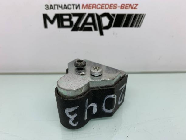 Блок подогрева сидения Mercedes w211 a2118208885