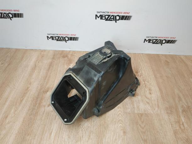 Корпус блока предохранителей Mercedes W221 a2215400224