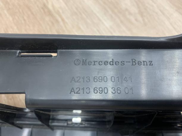 Накладка багажника УНИВЕРСАЛ Mercedes W213 a2136900141