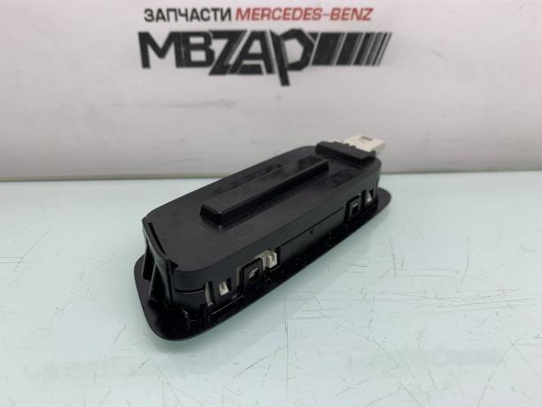 Плафон освещения задний Mercedes X253 GLC 253 a0009064401