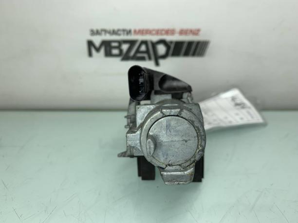 Личинка замка с ключом Mercedes W204 C 204 a2047600677