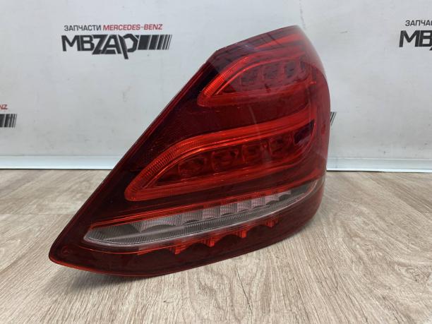 Фонарь правый Mercedes W205 C 205 a2059061457