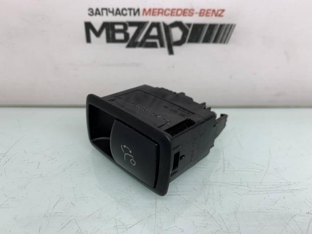 Кнопка открывания багажника Mercedes X164 GL 164 a2518706310