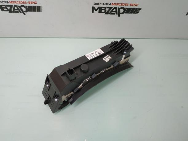 Блок кнопок спидометра Mercedes W221 a2218216551