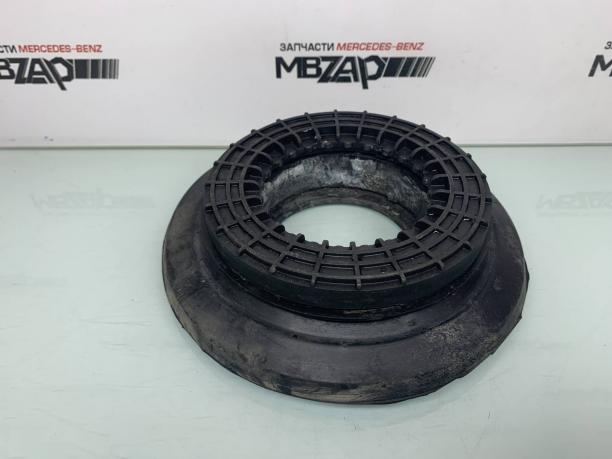 Подшипник передней стойки Mercedes W204 a2049810025