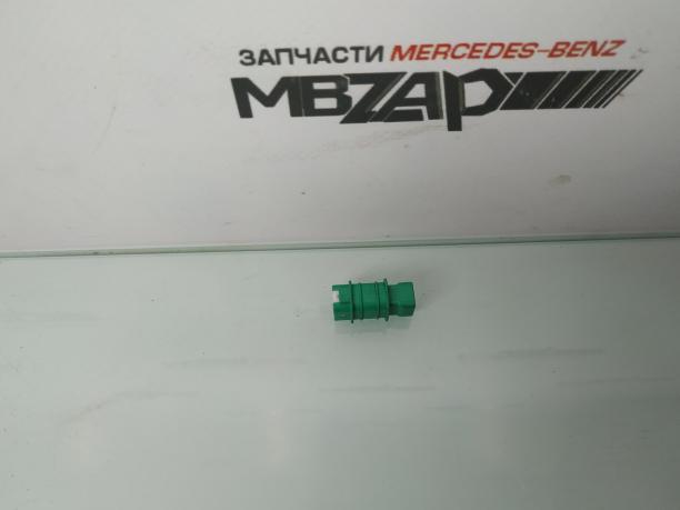 Ответная часть фишки зеркала Mercedes W222 S 222 a0998100616