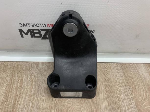 Кронштейн двигателя m654 левый Mercedes W213 a6542232200