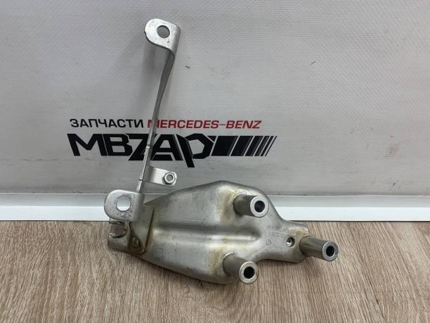 Кронштейн турбины m654 Mercedes W213 a6540960045