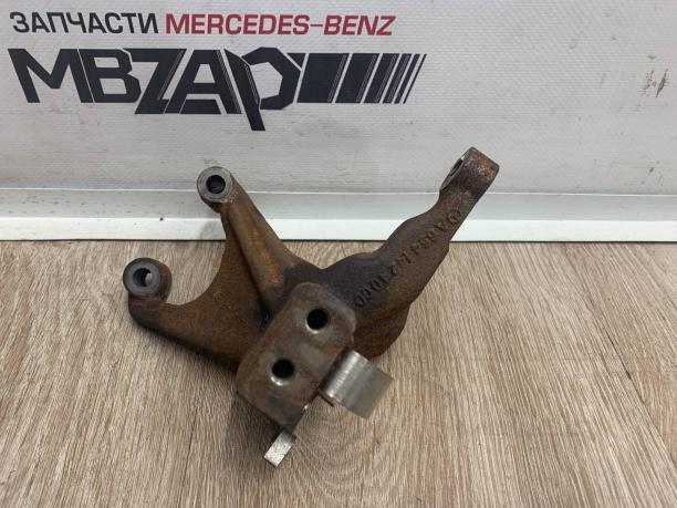 Кронштейн опоры двигателя m654 Mercedes W213 a6541424000