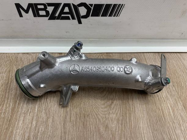 Патрубок интеркулера m654 Mercedes W213 a6540980400