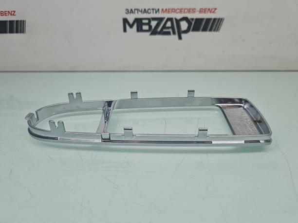 Рамка блока кнопок Mercedes W213 a2387209606