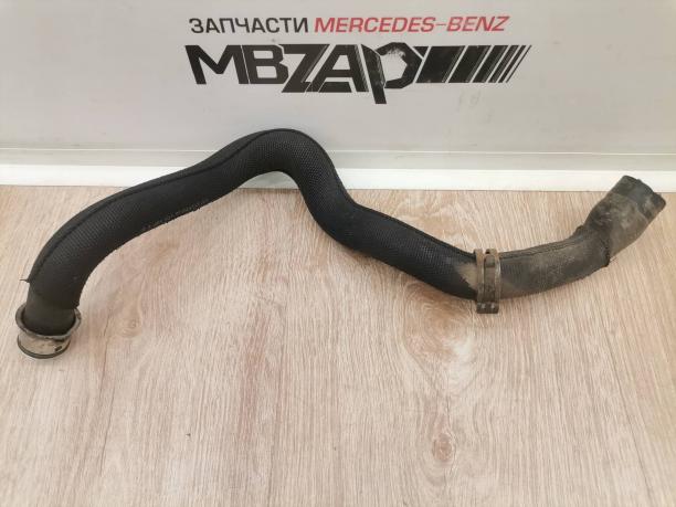 Патрубок охлаждения Mercedes W221 a2215015584