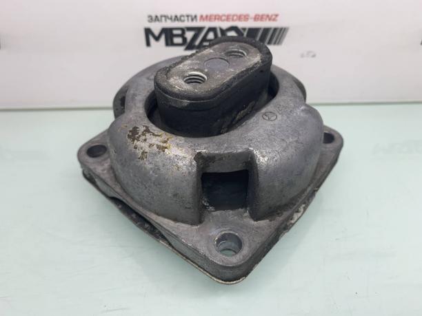 Подушка АКПП Mercedes W164 a1642400818