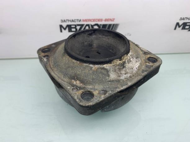 Подушка АКПП Mercedes W164 a1642400818