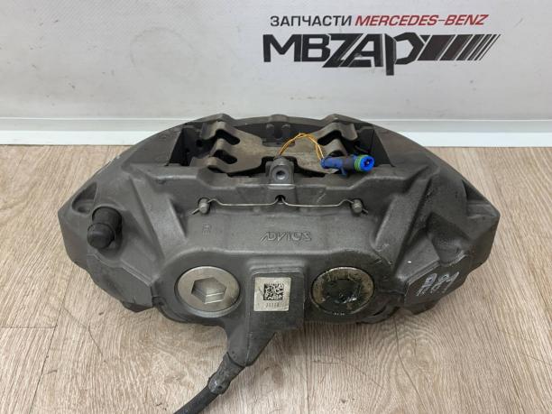 Суппорт передний правый Mercedes w213 a0004210100