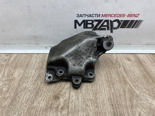 Кронштейн двигателя левый Mercedes W164 a2722233104