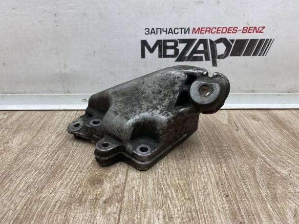 Кронштейн двигателя левый Mercedes W164 a2722233104