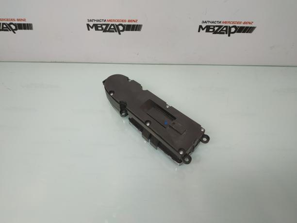 Блок кнопок стеклоподъемников Mercedes W221 a2218213951