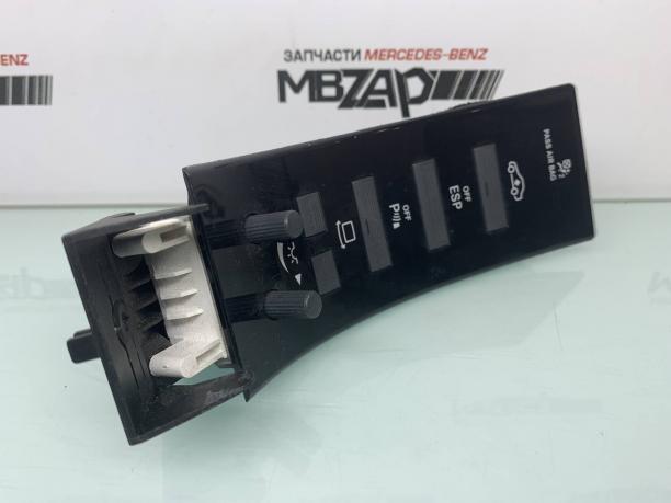 Блок кнопок щитка приборов Mercedes W221 a2218211251