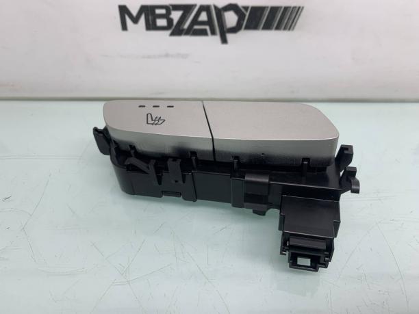 Кнопка подогрева левая Mercedes w213 a2139057302