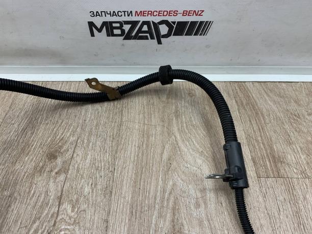 Провод плюсовой с пиропатроном Mercedes W212 a2124409752