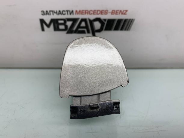 Уголок ручки двери Mercedes W164 a1647600520