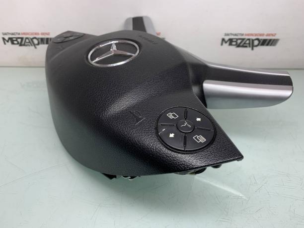 Подушка безопасности руля Mercedes X164 GL a0008605202