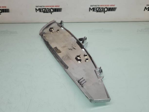 Накладка консоли задняя Mercedes W251 a2516830328