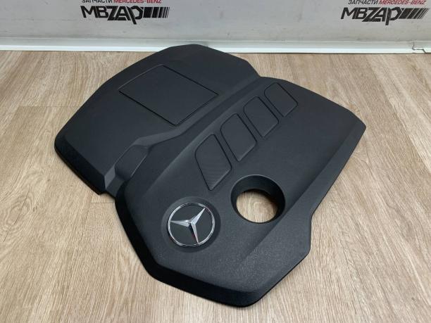 Декоративная крышка двигателя m654 Mercedes W213 a6540107600