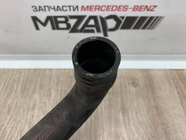 Патрубок системы охлаждения Mercedes W213 E 213 a2742000300