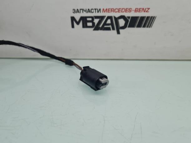 Фишка датчика температуры Mercedes W221 a2105402081