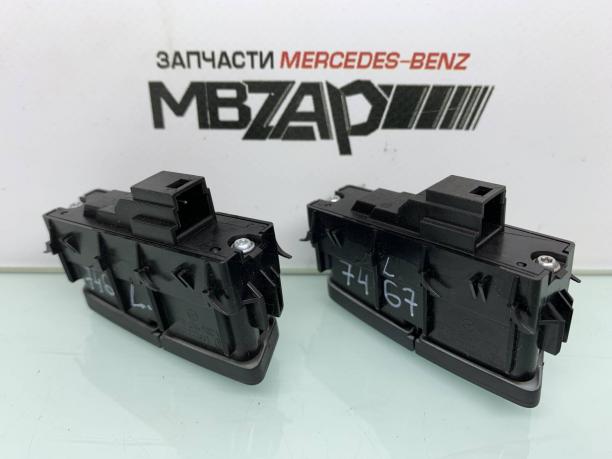 Кнопка блокировки левой двери Mercedes W166 GLE a2049058402