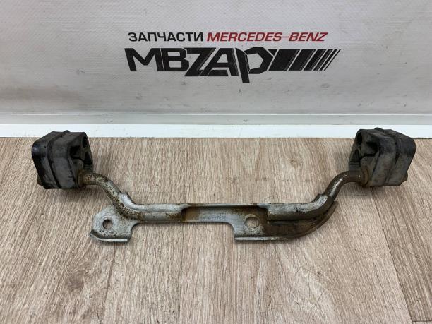 Кронштейн глушителя Mercedes W222 a2224910341