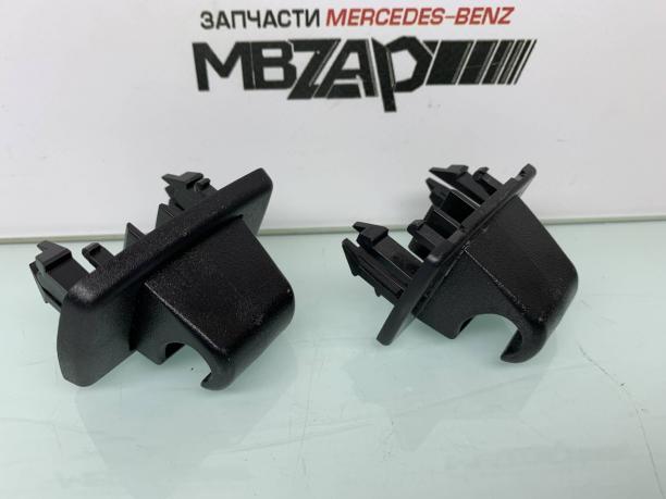 Крепеж козырька Mercedes W166 a0998101412