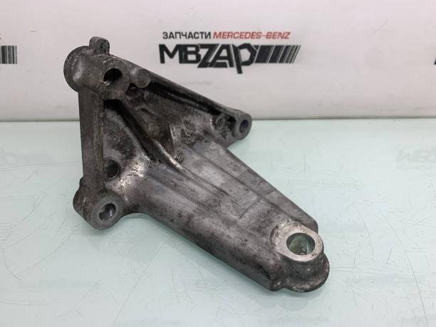 Кронштейн обводного ролика Mercedes W222 a2762340639