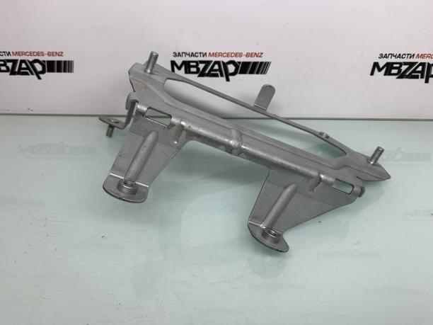 Кронштейн блока радара Mercedes W222 a2225401540