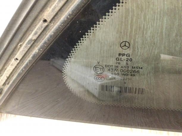 Форточка заднего правого крыла Mercedes W251 a2516703450