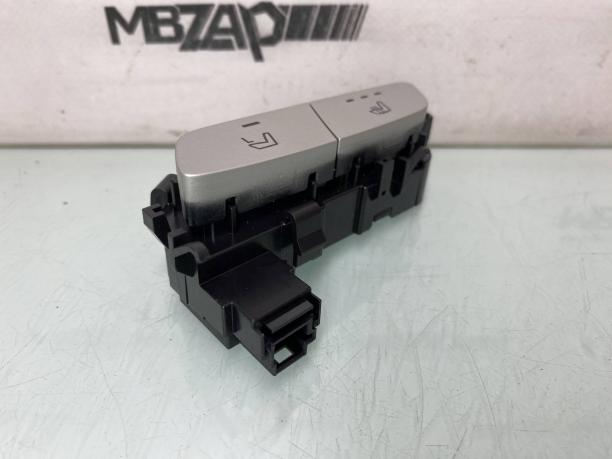 Блок кнопок обогрева Mercedes W213 a2139051604