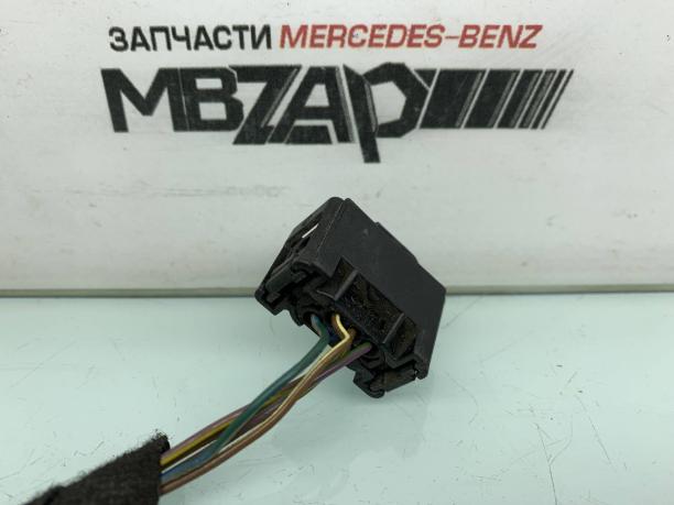 Фишка датчика уровня подвески Mercedes w164 a0085456326