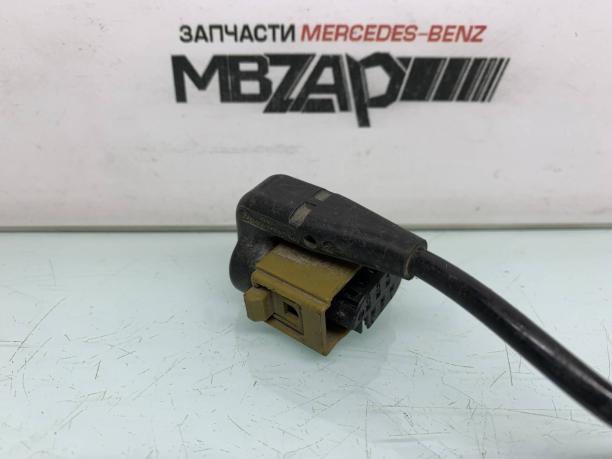 Фишка датчика уровня подвески Mercedes w164 a0085456326