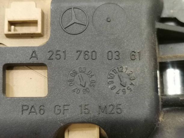 Ручка двери внутренняя Mercedes W251 a2517600161